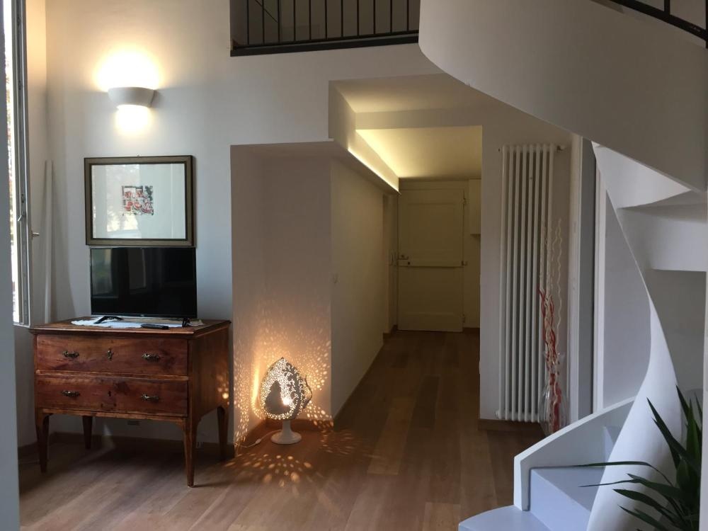 Grande, moderno appartamento in edificio storico